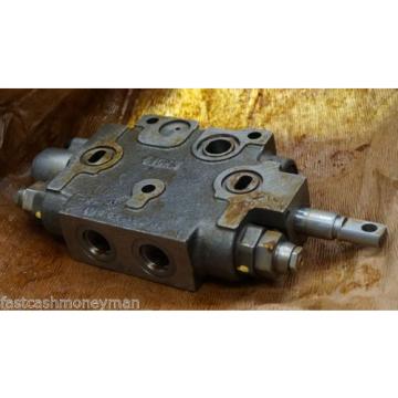 OSHKOSH MILITARY TRUCK HYDRAULIC VALVE 16-02-552-248 2CX109 4810-01-226-2224