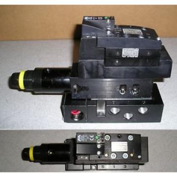 Bosch Rexroth 261-108-111-0 24VDC 2W Solenoid Valve with Regulator 262-180-100