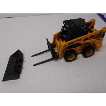 Komatsu 40070  SK1020 Skidsteer Loader  1:25 Scale NIB