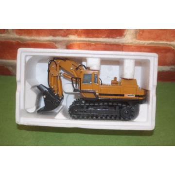 Komatsu PC650  1/50 - Shinsei loading shovel excavator  made in japan   NOS