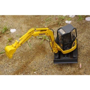 Diamond pet DK-6104 1/32 scale Komatsu mini excavator PC50MR Gareo