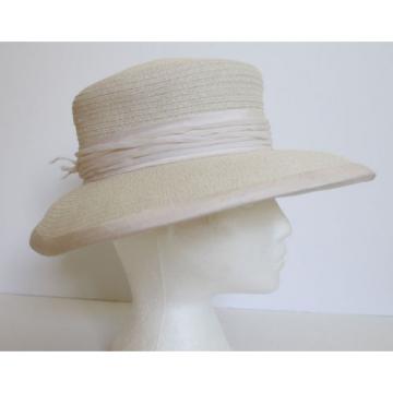 SUSAN VAN DER LINDE NEW YORK IVORY STRAW WITH RAW SILK EDGE OCCASION HAT  (J12)