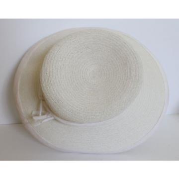 SUSAN VAN DER LINDE NEW YORK IVORY STRAW WITH RAW SILK EDGE OCCASION HAT  (J12)