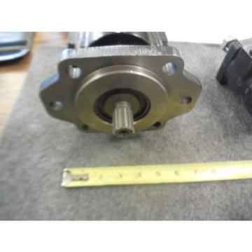 NEW PARKER HYDRAULIC PUMP 7029218002