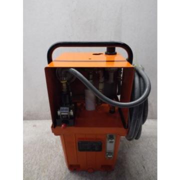 ROMHELD  C1R-8600-711-AP  HYDRAULIC PUMP, USED