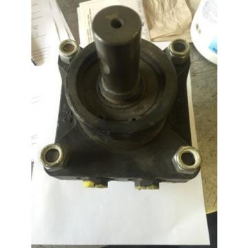 EATON HYDRAULIC MOTOR 162-1244-004  02977279  0118600M Hydraulic Pump