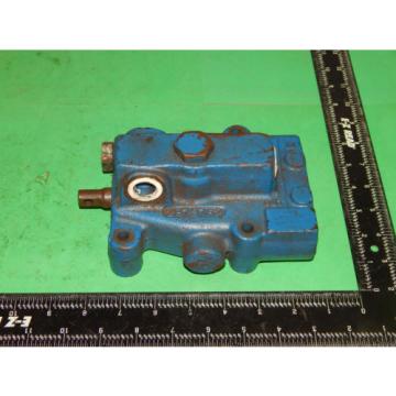 Vickers CMD12 P1020D010 Hydraulic Directional Control Valve