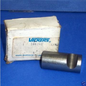 VICKERS YOKE PINTLE FOR PISTON PUMP, 388745 Origin