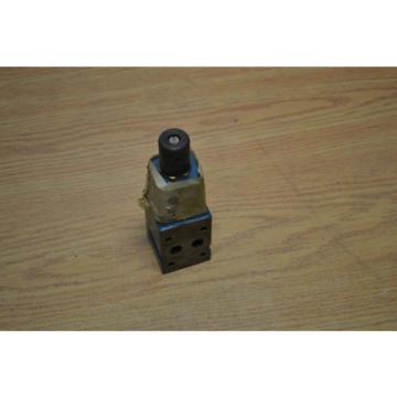 Bosch 0811104103 pressure control valve