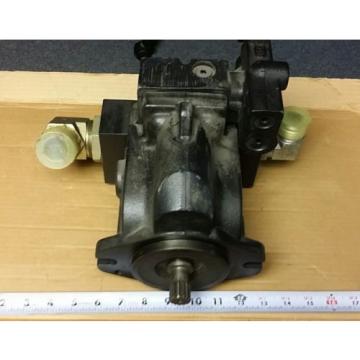 New Sauer Danfoss Hydraulic Pump L38  Model #7004613S