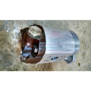 Ultra Hydraulic Gear Pump Forklift 5738 2795 8676-943-00Y