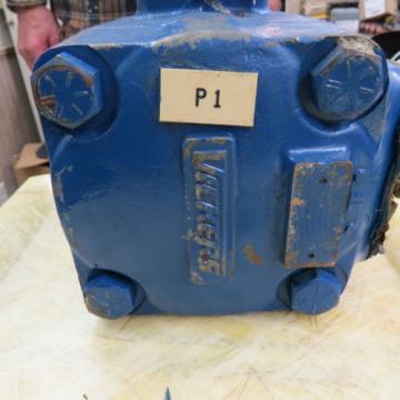 2 - Hydraulic pumps, Metaris MH5V30A-1C-21 amp; Vickers