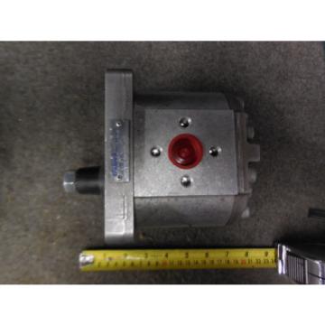 NEW GALTECH HYDRAULIC PUMP # 3SP-A29-D12N