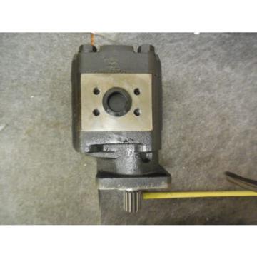 NEW PARKER COMMERCIAL HYDRAULIC PUMP P51A842SPLLYL25-25