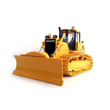 KOMATSU D65PX-17 DOZER W/HITCH 1:50 DIECAST BY FIRST GEAR 50-3246