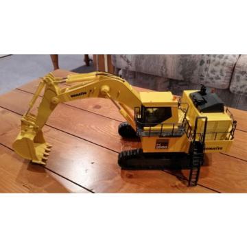 Komatsu PC 3000 &amp; PC 2000 Mining Shovel Excavators 1/50 Scale *NEW * Lot of 2!