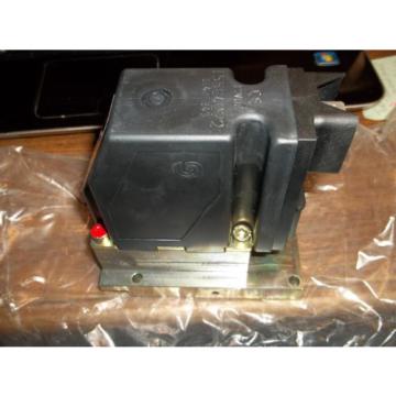 SAUER DANFOSS 155G4272 PVEO 120 12V PROPORTIONAL VALVE SOLENOID COIL (I5)