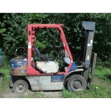 KOMATSU 4000 POUND FORKLIFT FG20C-12W FORK TRUCK LIFT TOW MOTOR PARTS OR REPAIR