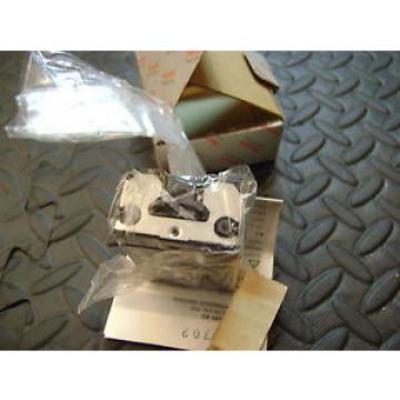 Rexroth China Egypt MNR: R162289420 Linear Bearing Block